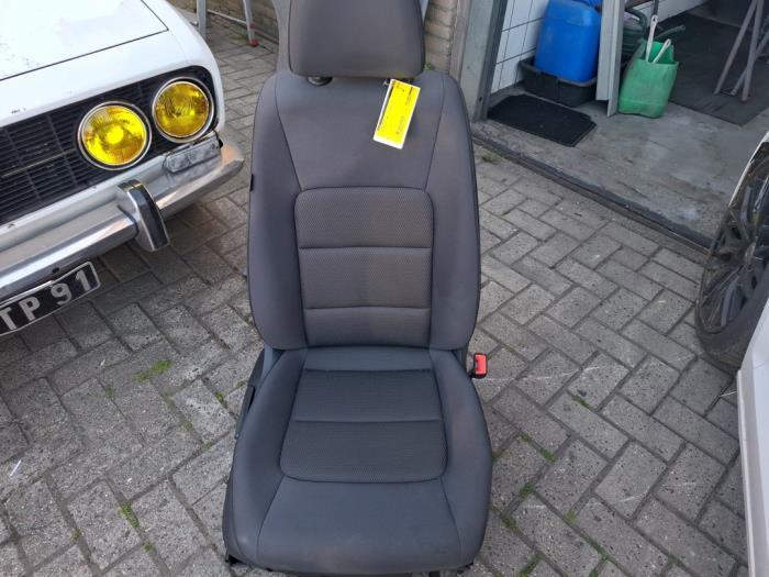 Stoel rechts van een Volkswagen Golf Sportsvan, Auto-onderdelen, Interieur en Bekleding, Volkswagen, Gebruikt, 3 maanden garantie