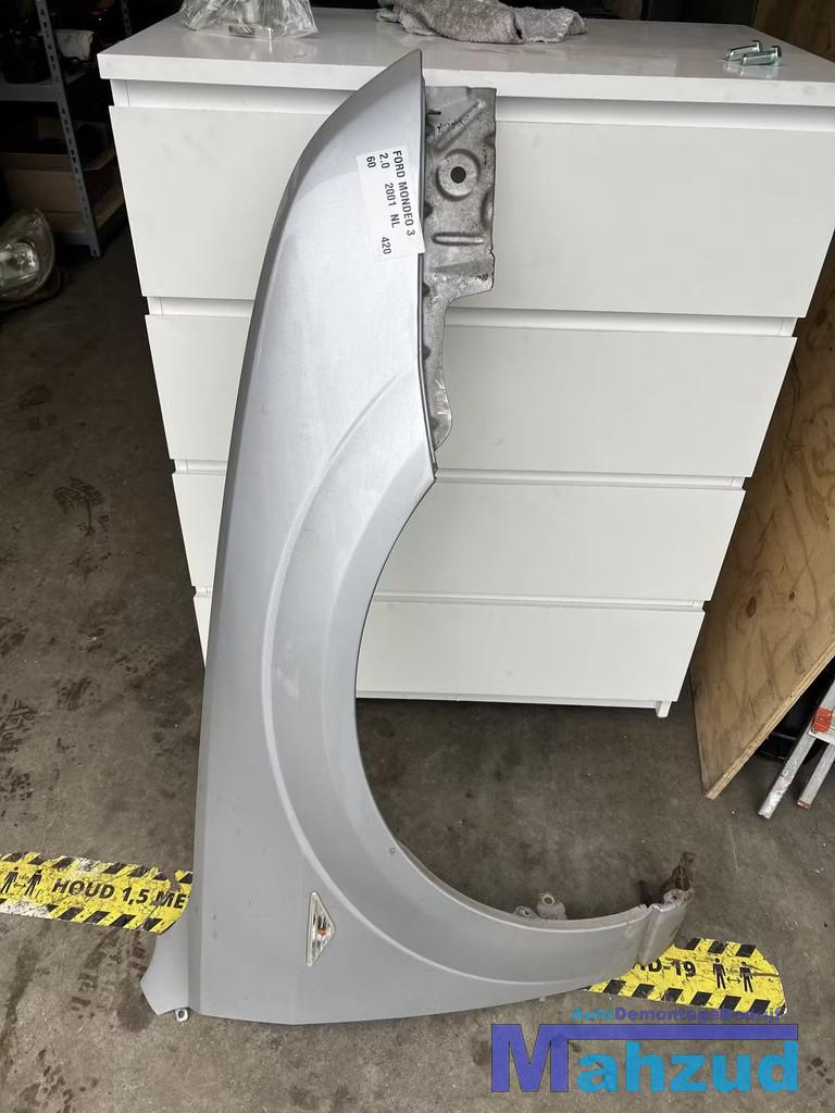 FORD MONDEO 3 zilver 60 6O rechts voorscherm zijscherm 2000-, Gebruikt, Info@ford.com, Ford, Voor