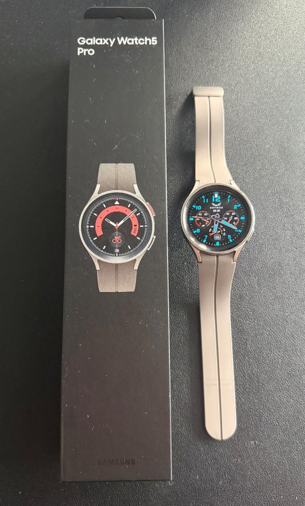 Samsung Galaxy Watch 5 pro, Handtassen en Accessoires, Smartwatches, Zo goed als nieuw, Android, Zwart, Ophalen