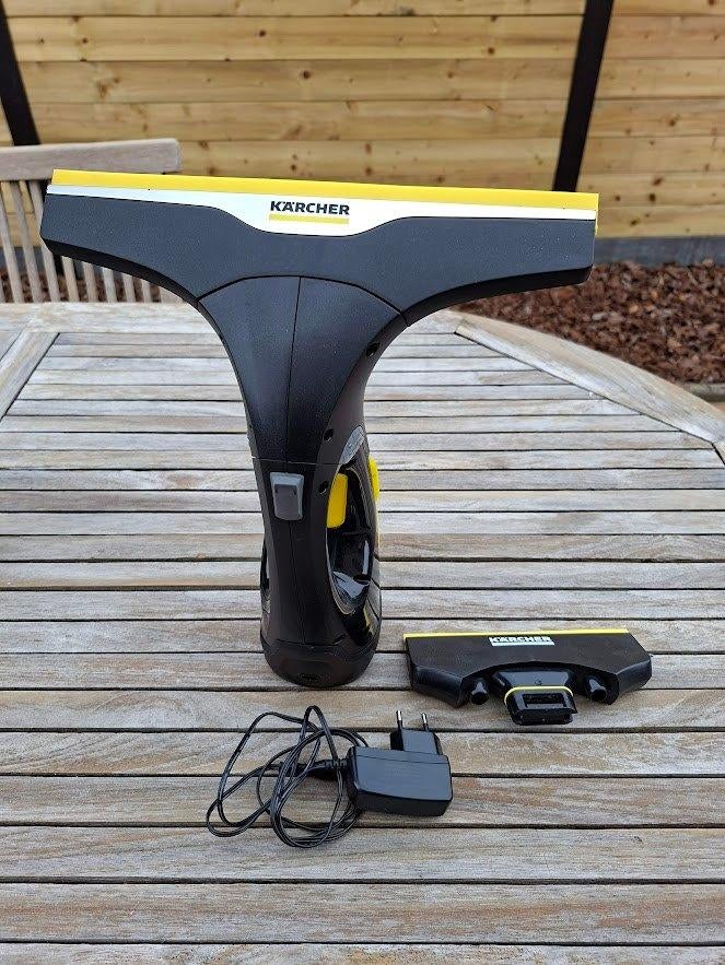 KARCHER raclette pour vitres avec aspiration d'eau, Bricolage & Construction, Enlèvement ou Envoi, Comme neuf, Aspirateur d'eau