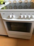 Cuisinière vitrocéramique Bosch avec four chaleur tournante, Electroménager, Plaque chauffante, 4 zones de cuisson, Enlèvement