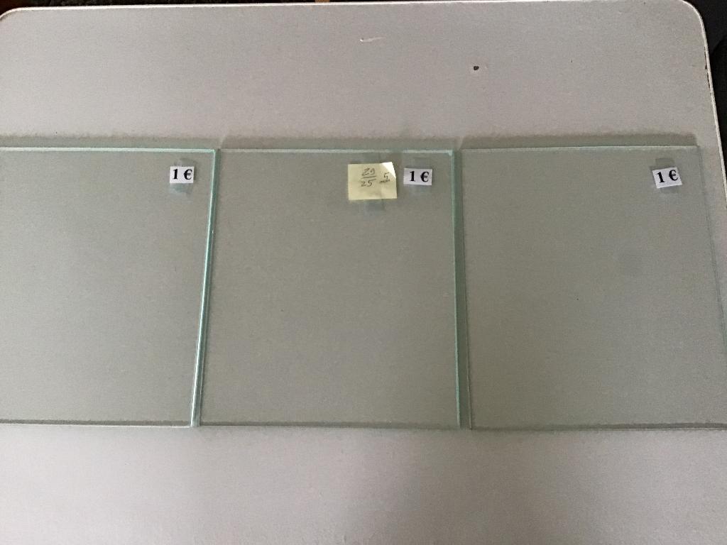 3 étagères en verre de 29 cm sur 25 cm et bien d'autres, Maison & Meubles, Accessoires pour la Maison | Étagères murales & Rayons de bibliothèque