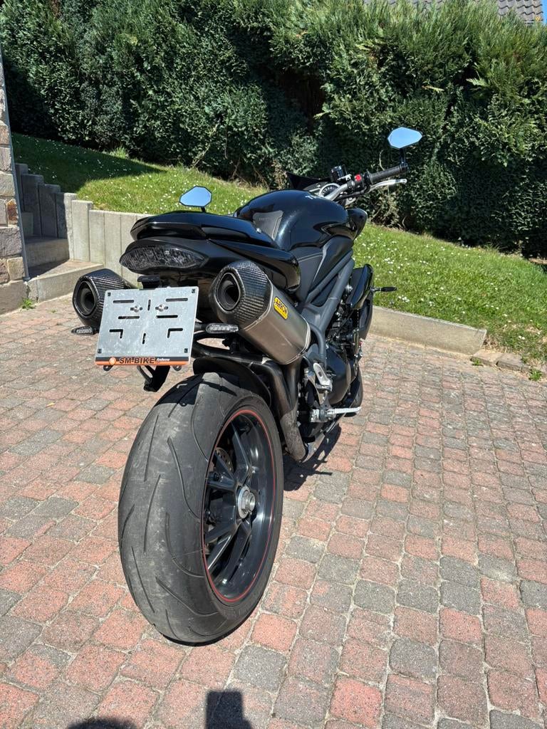 Triumph Speed triple 1050, Motos, Particulier