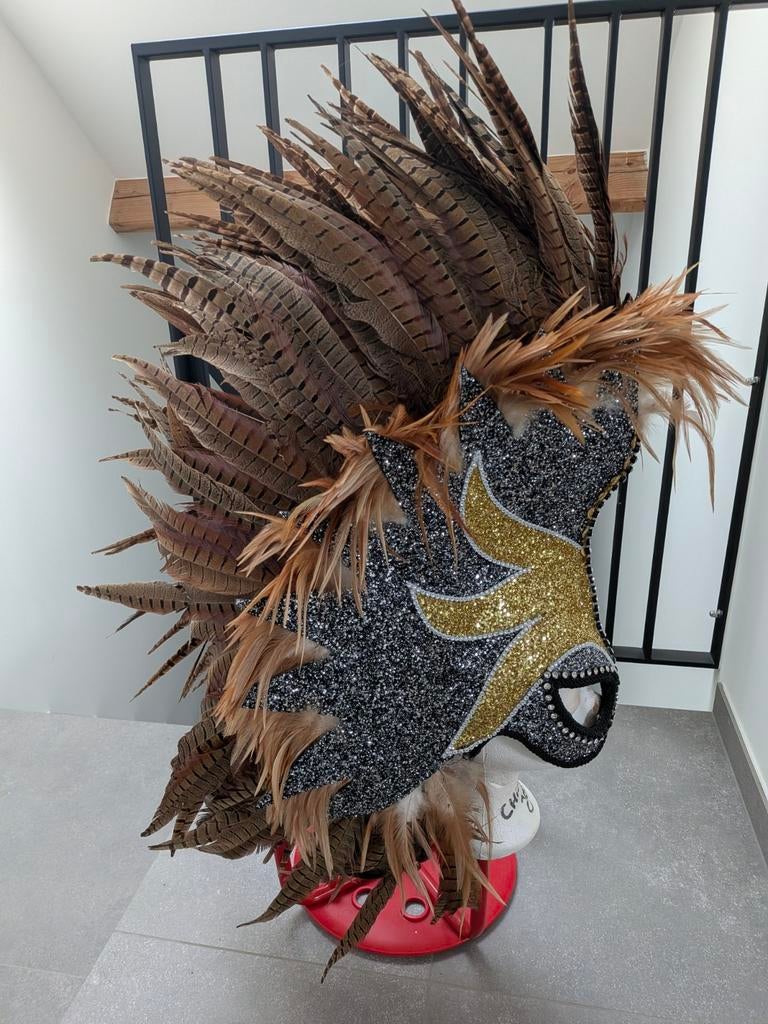 Hoofdstuk Dragqueen, Ophalen, Zo goed als nieuw