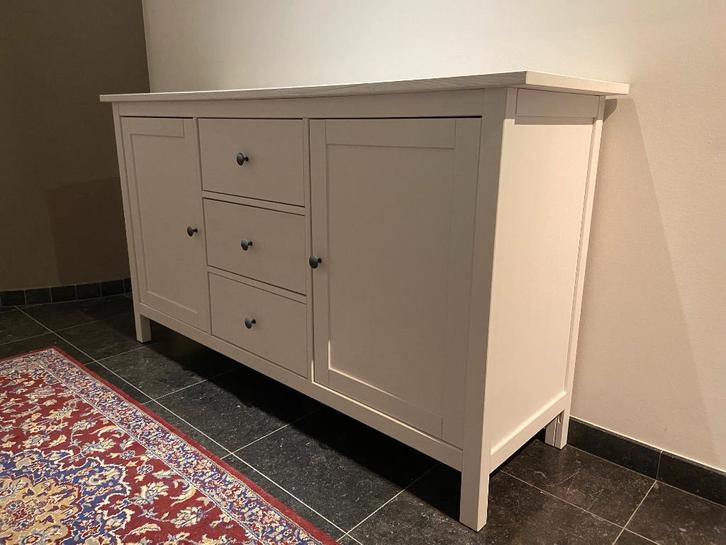 Hemnes dressoir (sideboard) wit, Huis en Inrichting, Kasten | Dressoirs, Gebruikt, 150 tot 200 cm, 25 tot 50 cm, Met lade(s), Met deur(en)