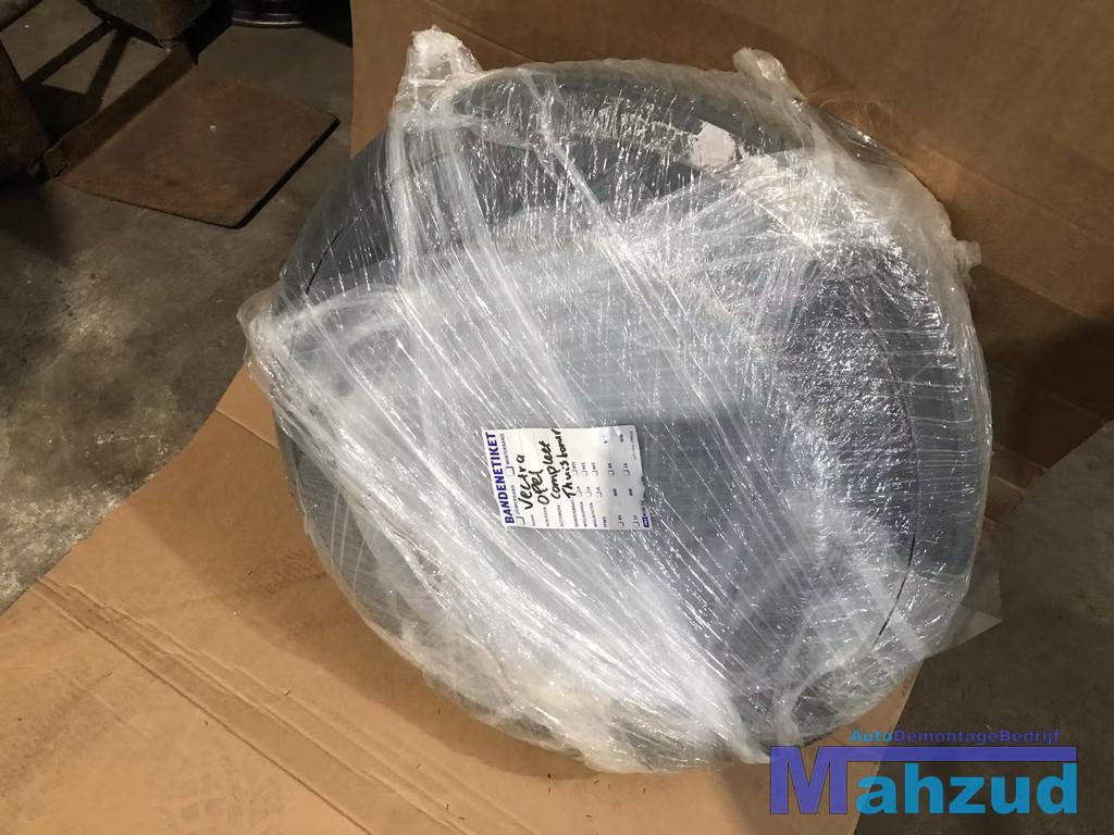 OPEL VECTRA C Thuiskomer + krikset compleet 16 inch 5x110, Auto-onderdelen, Banden en Velgen, Gebruikt, Bahnhofsplatz 1
65423  Russelsheim am Main, DE