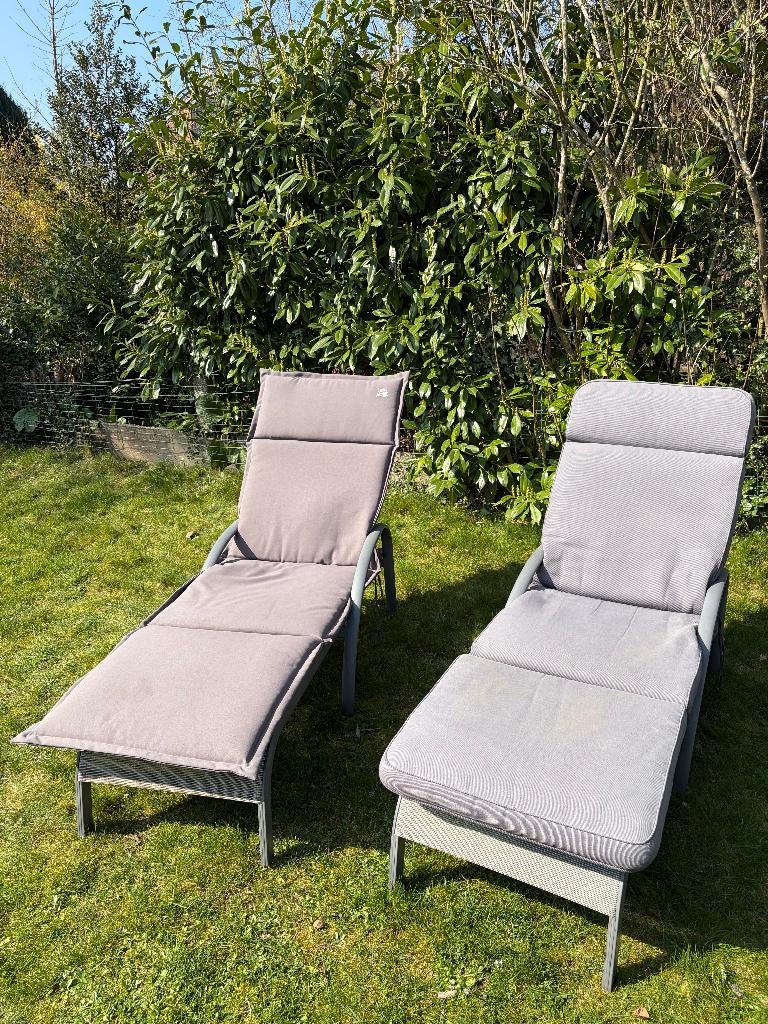 2 x chaises longues de jardin avec coussins amovibles, Jardin & Terrasse, Chaises de jardin, Aluminium, Enlèvement