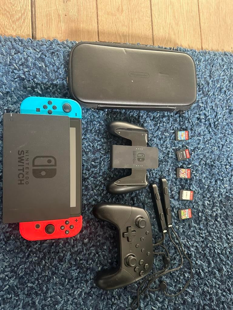 Nintendo switch, Games en Spelcomputers, Spelcomputers | Nintendo Switch, Zo goed als nieuw, Ophalen