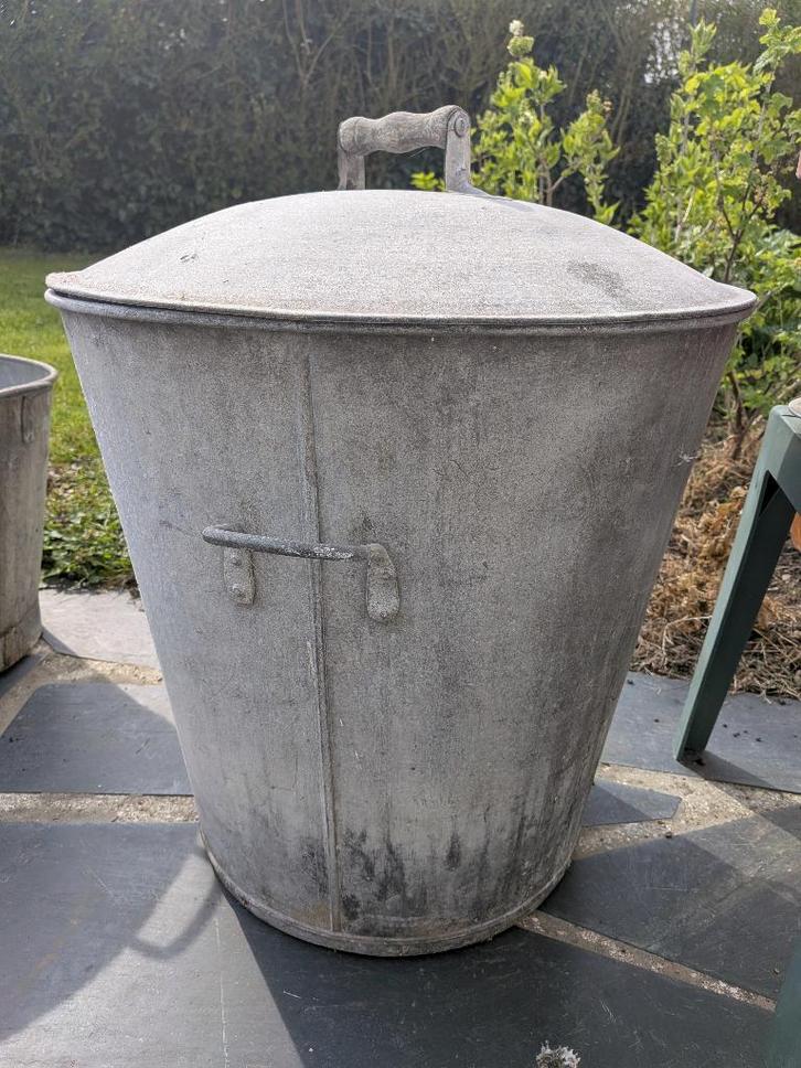 Poubelle vintage, Tuin en Terras, Bloembakken en Plantenbakken, Zo goed als nieuw, Metaal, Balkon, Tuin, 30 tot 60 cm, Minder dan 60 cm