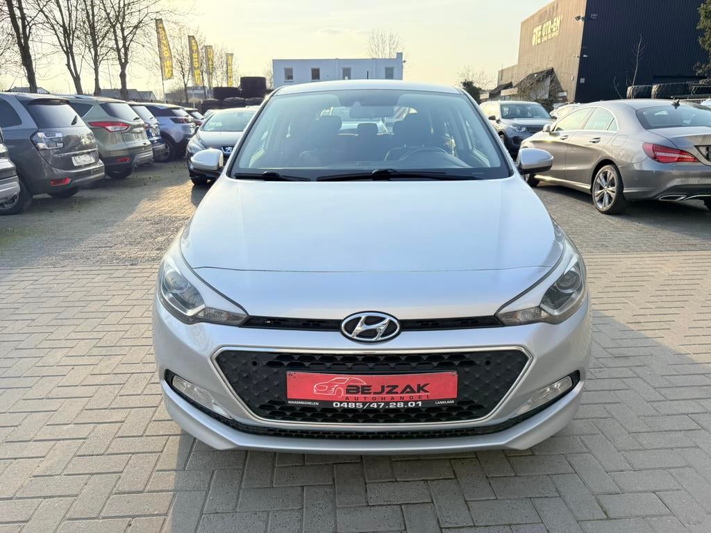 Hyundai i20 1.2i 148.000km 1j Garantie, Auto's, Bedrijf, Onderhoudsboekje, ABS, I20