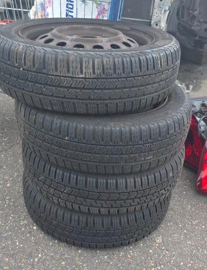 4 pneus 155 / 65 / R14 en très très bonne état, Autos : Pièces & Accessoires, Pneus & Jantes, Pneu(s), 4 Saisons, 14 pouces, 155 mm