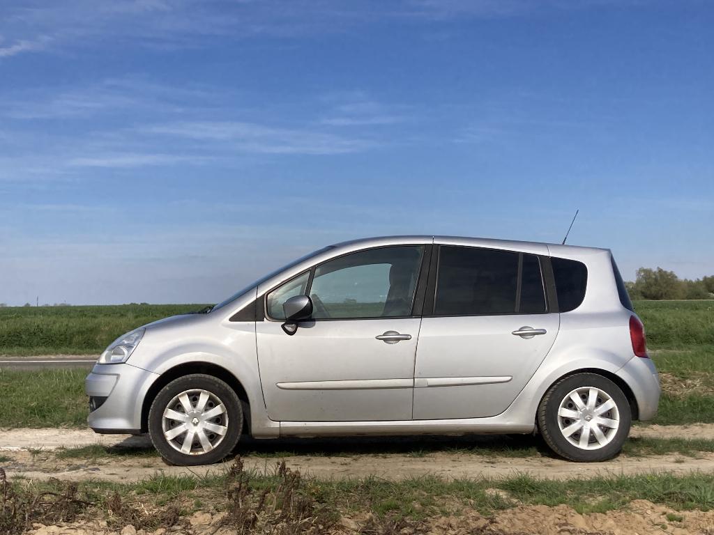 Renault Grand Modus, Autos, Argent ou Gris, 140 g/km, 4 portes, Boîte manuelle