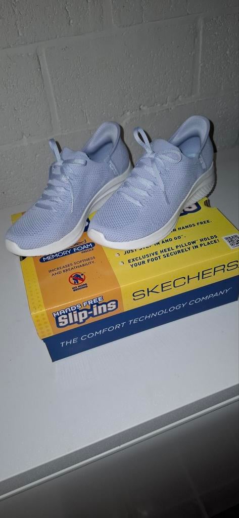 Sketchers, lichtblauw,  maat 39, Sport en Fitness, Ophalen of Verzenden