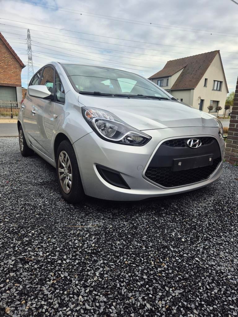 Hyundai ix20 1.4 benzine 40.000km CarPlay TOPSTAAT, Particulier, IX20, Zilver of Grijs, Stadsauto