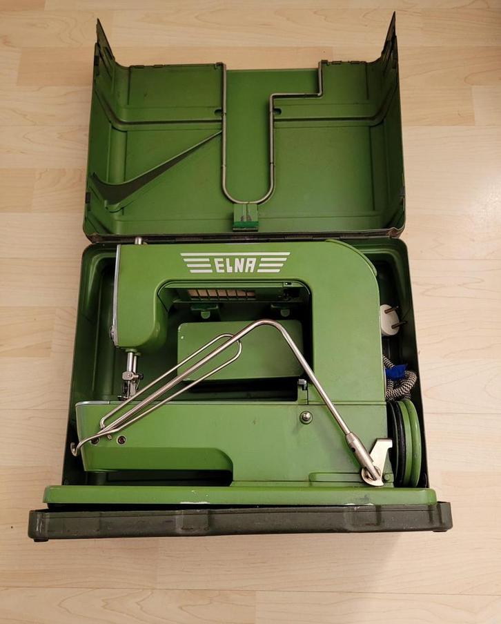 Vintage ELNA-naaimachine in de koffer., Hobby en Vrije tijd, Naaimachines en Toebehoren, Gebruikt, Naaimachine, Overige merken