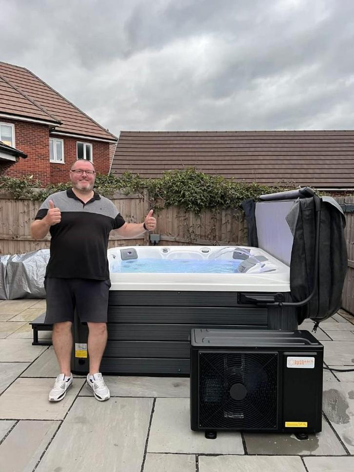 Neuf jacuzzi 4 pls + pompe a chaleur jusqu'a 80% d'economie, Jardin & Terrasse, Accessoires de piscine, Neuf, Pompe, Enlèvement