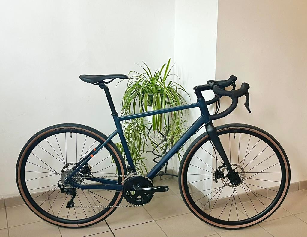 Vélo de route Triban RC520 (Shimano 105), Vélos & Vélomoteurs, Autres marques, Aluminium, Comme neuf, Enlèvement