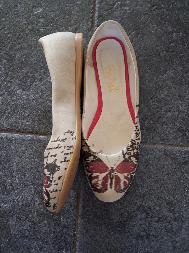 Damesschoenen 39/40 aan €7/paar, Ophalen