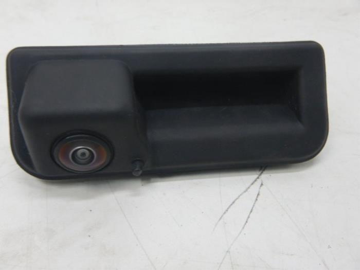 VW Tiguan 571 Achteruitrijcamera, Ophalen of Verzenden, Gebruikt