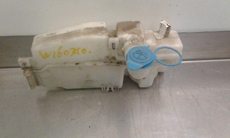 RUITENSPROEIERRESERVOIR VOOR Suzuki Alto (RF410), Gebruikt, Suzuki