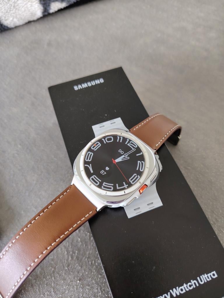 ✅Samsung Galaxy watch Ultra 2025 Zo goed als nieuw ✅, Ophalen of Verzenden, Zilver, Leer