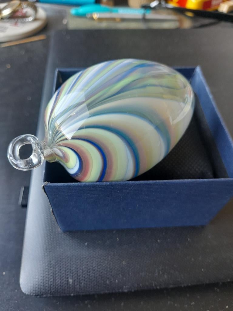 Œuf artisanal en verre soufflé de "murano", Enlèvement ou Envoi