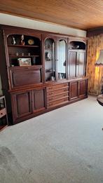 Eetkamerset kerselaar, Enlèvement