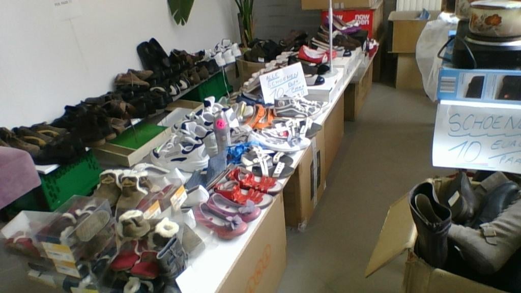 laatste lot schoenen 170 paar, Zakelijke goederen, Stock en Retail | Partijen goederen, Overige categorie, Ophalen