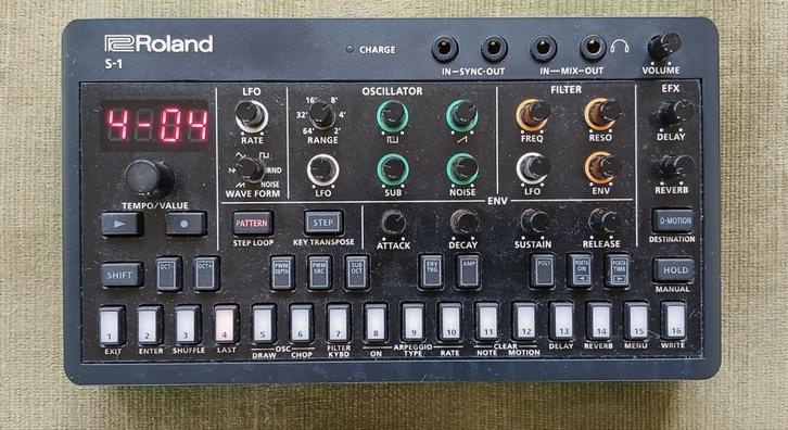 Synthétiseur Roland AIRA Compact S-1 Tweak, Musique & Instruments, Synthétiseurs, Roland, Enlèvement ou Envoi