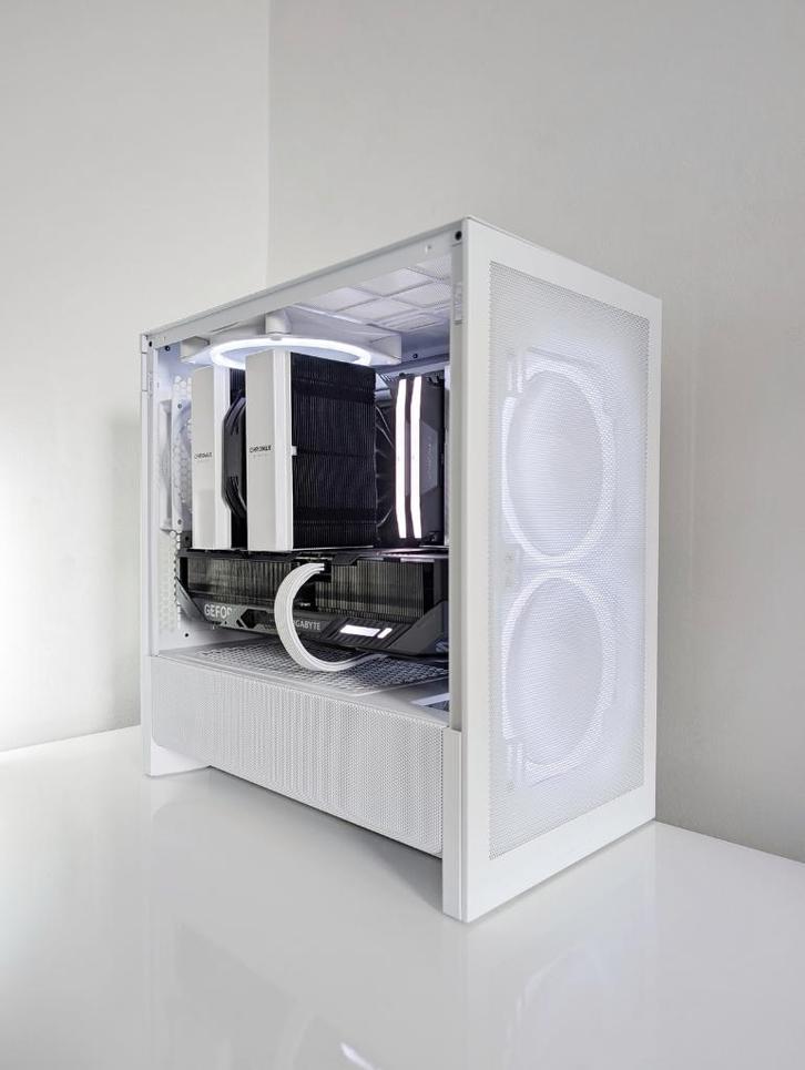 Gigabyte 5090 Gaming OC ruilen tegen een Founders 5090, Computers en Software, Videokaarten, Zo goed als nieuw, Nvidia, PCI-Express 5.0