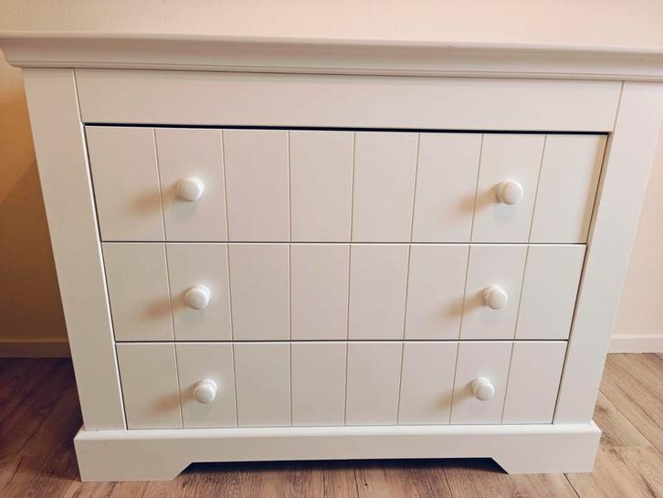 Bopita NARBONNE commode + kleerkast kinderbed Ikea, Huis en Inrichting, Kasten | Ladekasten, Ophalen