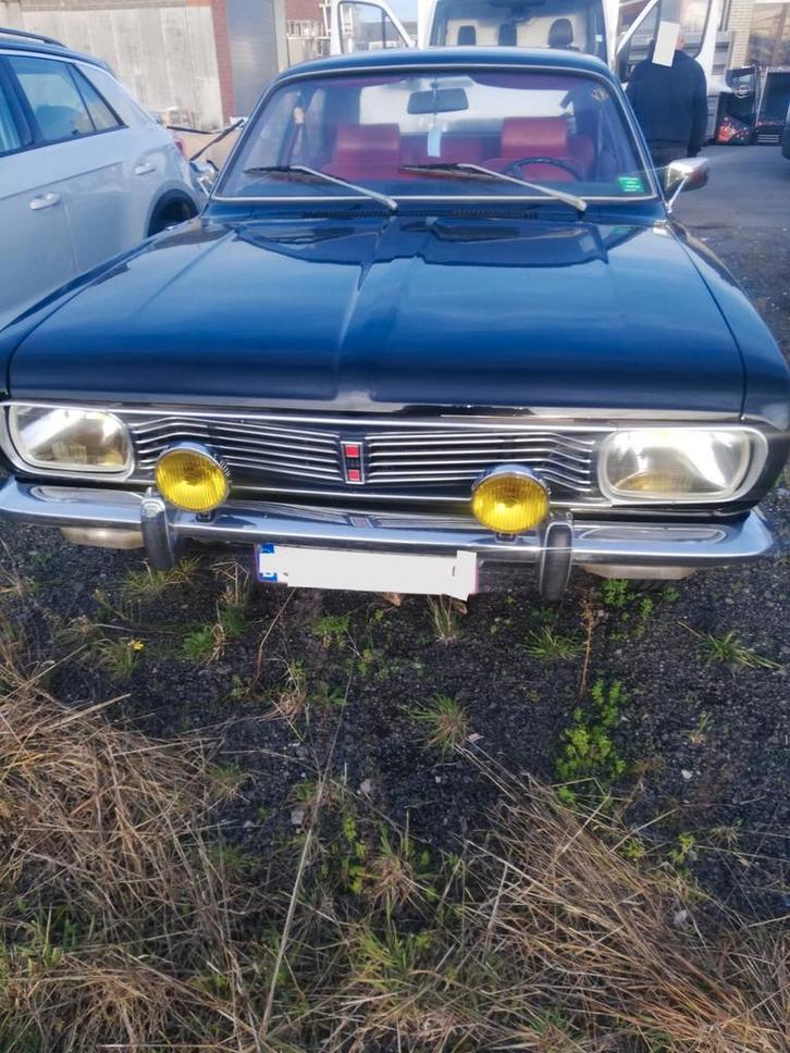 ABSOLUTE ZELDZAAMHEID: CHRYSLER 180 (1971) STAAT COLLECTI, Auto's, Oldtimers, Particulier, Chrysler, Benzine, Berline, 5 deurs