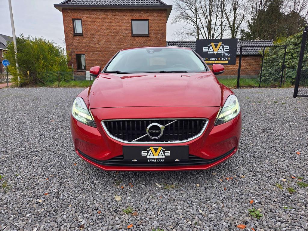 Volvo V40 V40 2.0 D2 Black Edition AdBlue (EU6d-TEMP), Autos, Volvo, Rouge, Achat, Euro 6, Entreprise
