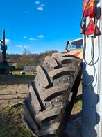 Pneus 405/70-20 montés sur jantes et 355/80-20, Articles professionnels, Enlèvement