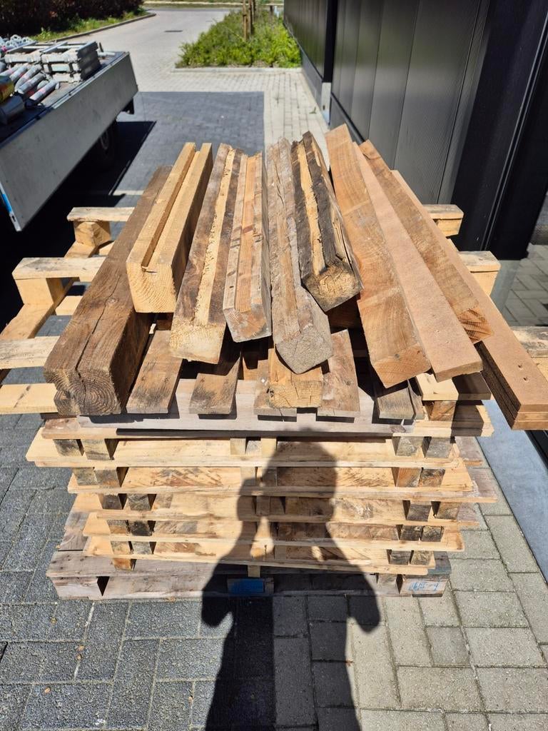 palleten en balkjes, Ophalen