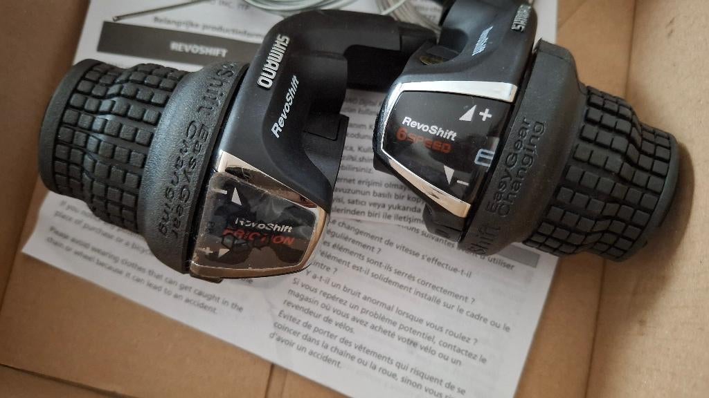 NIEUWE set Shimano Tourney draaiversteller/shifter 3L + 6R, Vélos & Vélomoteurs, Vélos Pièces, Enlèvement, Neuf, Autres types