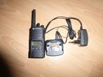 talkie-walkie Motorola  XT 460 avec le chargeur et clips, Envoi, Comme neuf, 2 à 5 km, Talkie-walkie ou Walkie-talkie
