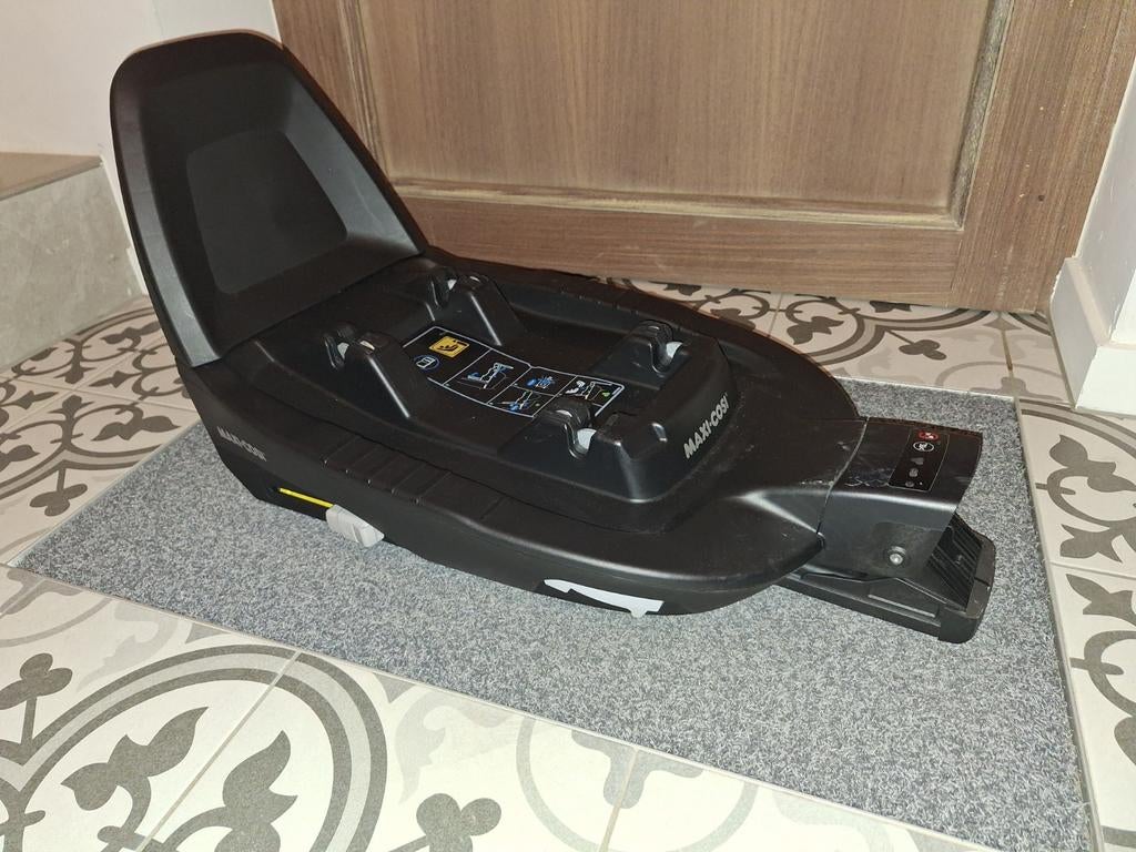 Maxi cosi family fix isofix, Kinderen en Baby's, Wipstoeltjes, Ophalen, Zo goed als nieuw