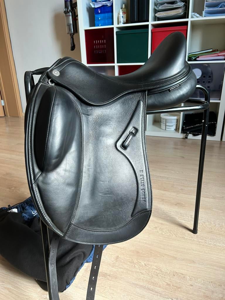 Selle Dressage Prestige 17” +sangle, Animaux & Accessoires, Chevaux & Poneys | Selles, Comme neuf, Dressage, Enlèvement
