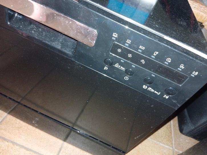 Lave-vaisselle de table, Electroménager, Lave-vaisselle, Comme neuf, Autoportant, Moins de 85 cm, 45 à 60 cm, Moins de 10 litres