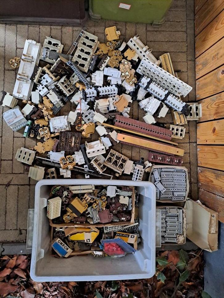 Lot (ouder) elektrisch materiaal, Bricolage & Construction, Électricité & Câbles, Utilisé, Autres types, Enlèvement