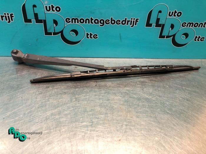 Bras essuie-glace avant d'un Fiat Ducato (Ducato 81-), Autos : Pièces & Accessoires, Vitres & Accessoires, Fiat, Utilisé, 3 mois de garantie