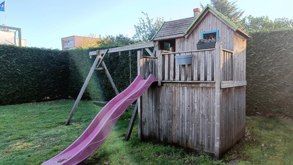 Speeltoren met huisje, terras, glijbaan en schommel, Kinderen en Baby's, Ophalen, Gebruikt, Schommel