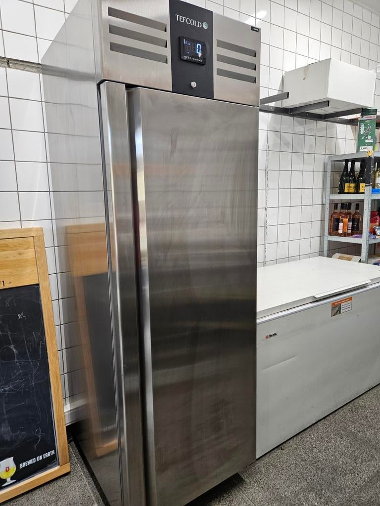 KOELKAST TEFCOLD, Ophalen