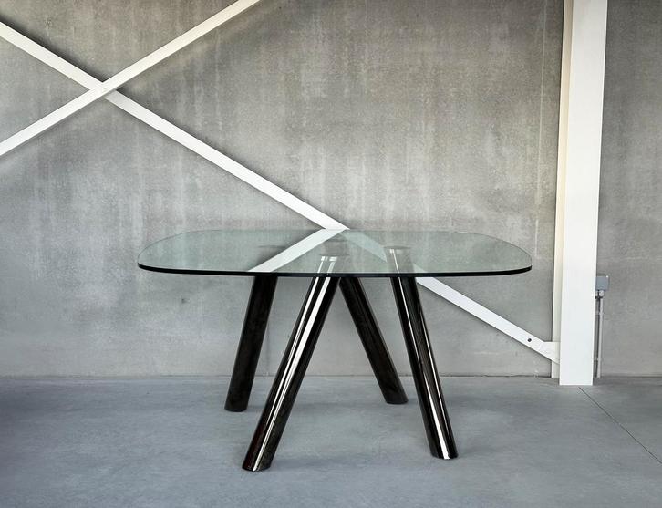 Ray table by Cattelan Italia, Antiquités & Art, Antiquités | Meubles | Tables, Enlèvement
