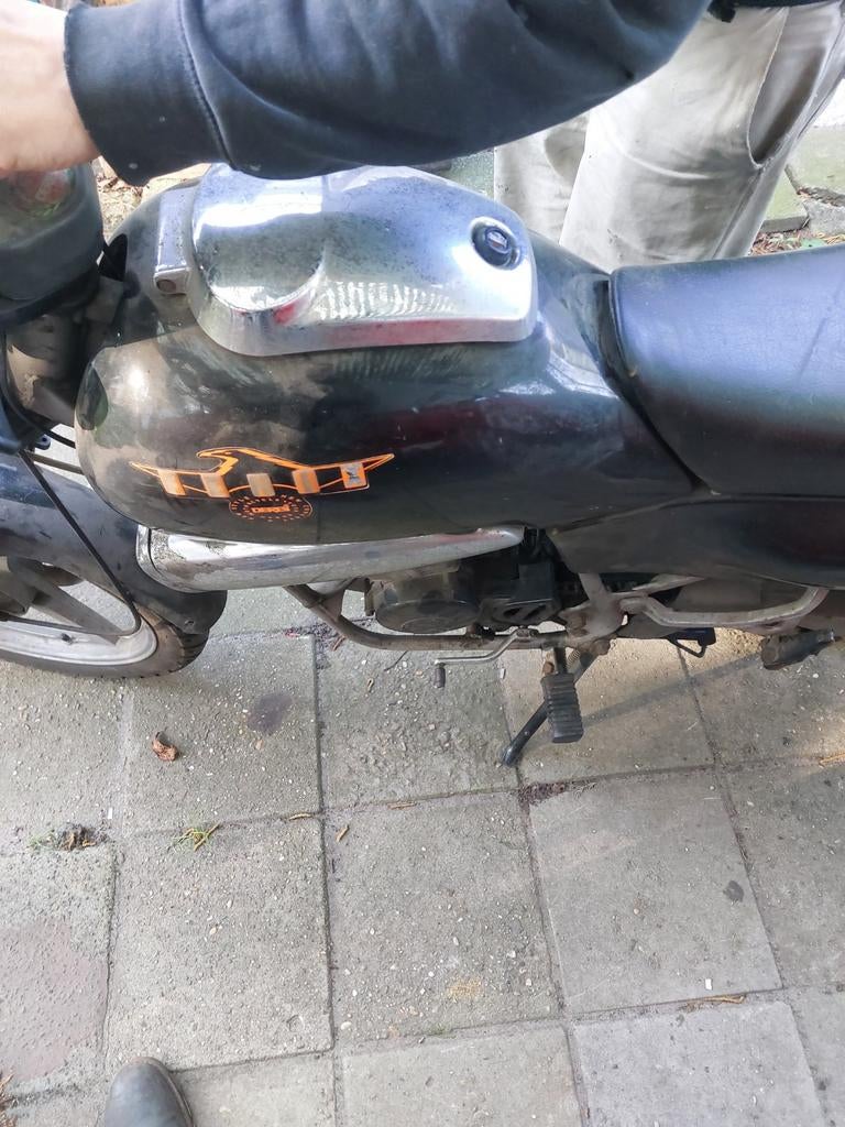 Te koop zeldzame Derbi Fenix met Belgische papieren, Vélos & Vélomoteurs, Scooters | Kymco, Enlèvement