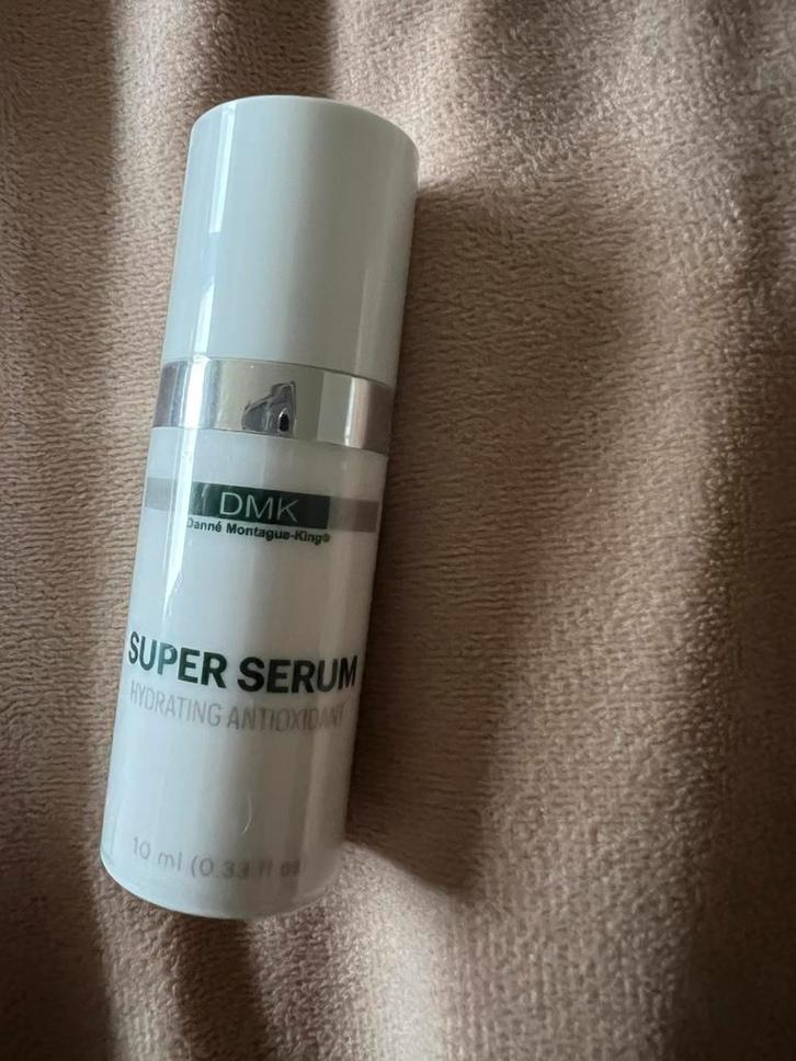 DMK SUPER SERUM, Handtassen en Accessoires, Uiterlijk | Cosmetica en Make-up, Nieuw, Make-up, Gehele gezicht, Overige kleuren