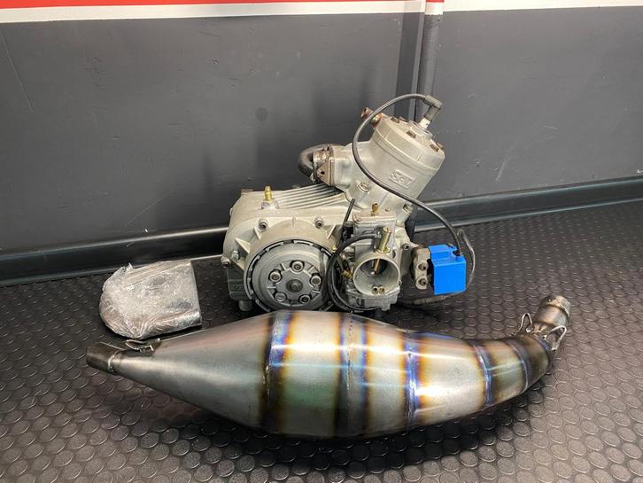 Racing kart schakelkart motor SGM F196 125cc roterende klep, Sport en Fitness, Karting, Zo goed als nieuw, Kart, Ophalen of Verzenden