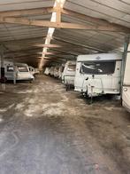 Staanplaats caravan overdekt in loods op privé domein Ranst, Caravans en Kamperen