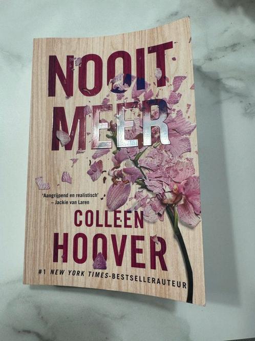 Colleen Hoover - Nooit meer, Livres, Littérature, Comme neuf, Enlèvement ou Envoi